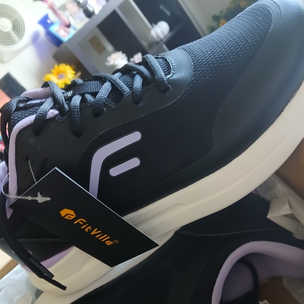 Women's Black and Purple Athletic Shoes